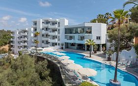 Ferrera Beach y Ferrera Suites anexo